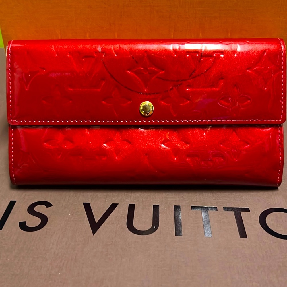 Louis Vuitton Sarah vernis ❤️ long wallet!!!